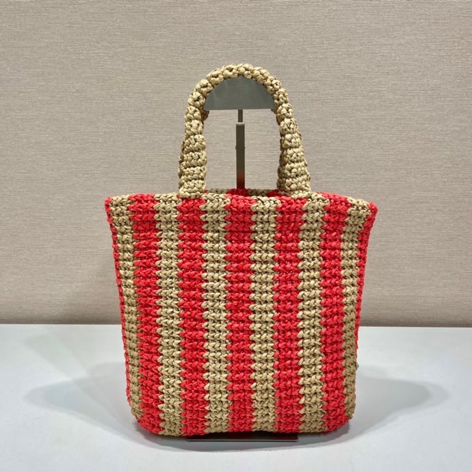 Pra*a tote bags